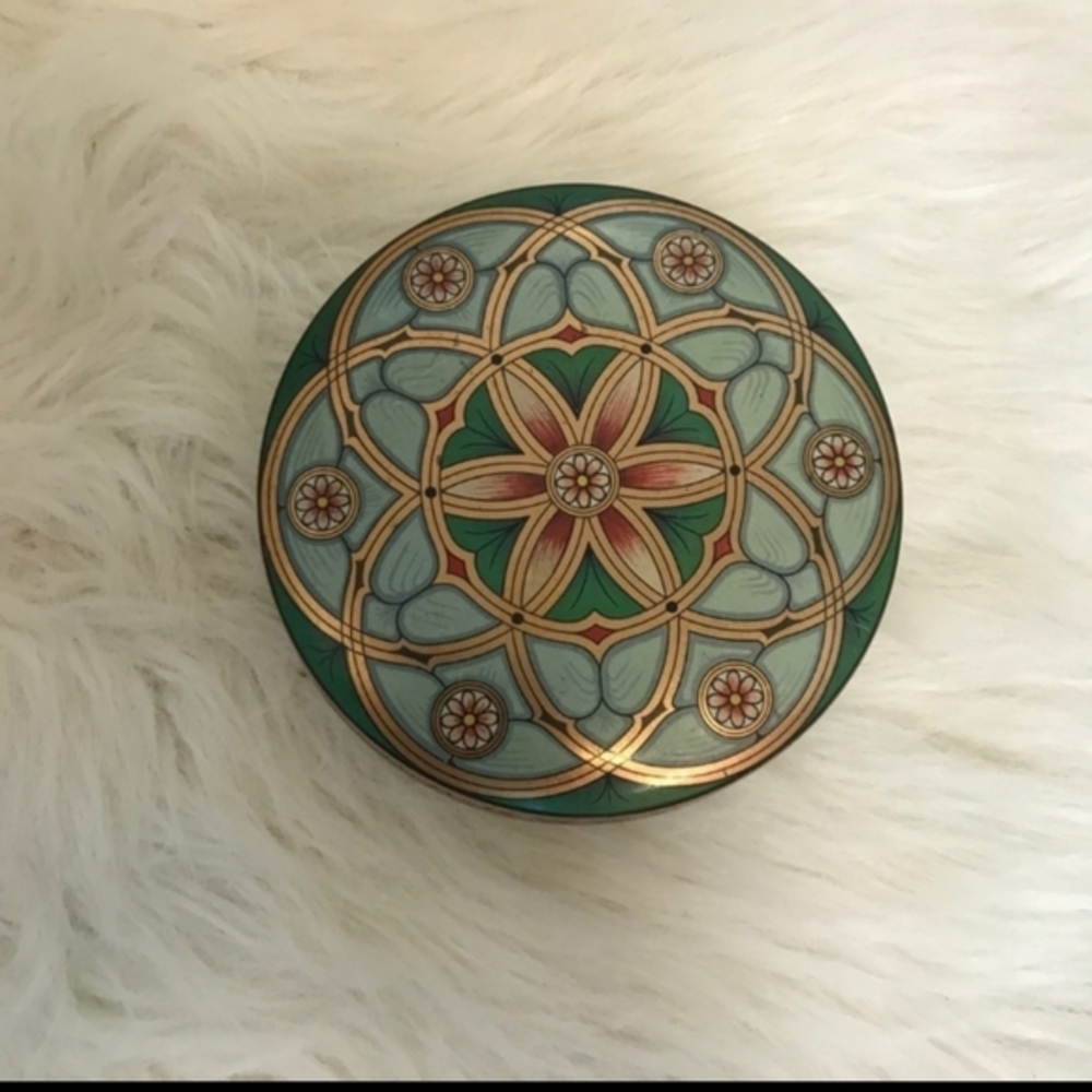 Vintage Meister Kaleidescope Round Tin